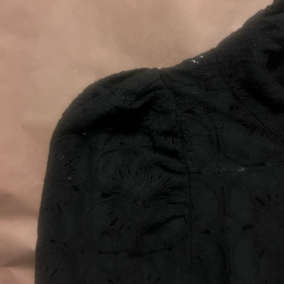 Charlie | Lace Islet Top - Picture 4 of 6